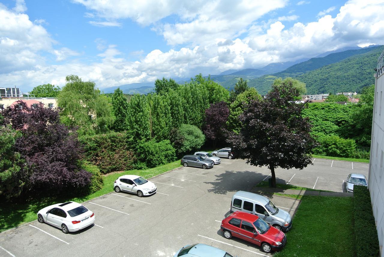 Hotelf1 Grenoble Universite Gieres Luaran gambar